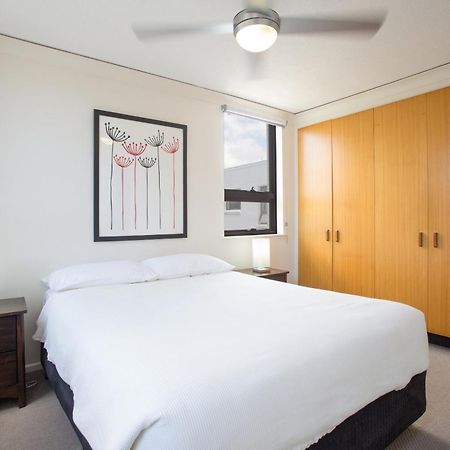Headland Tropicana Resort Alexandra Headland Zimmer foto